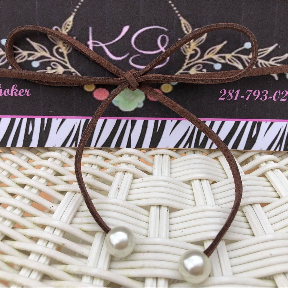 Brown Leather & Pearl Choker